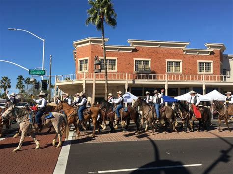 scottsdale rodeo parade